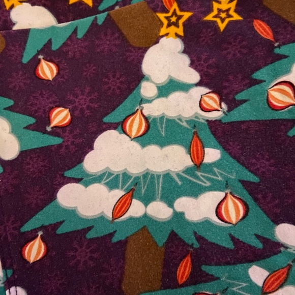LuLaRoe leggings with holiday tree design - Picture 3 of 6
